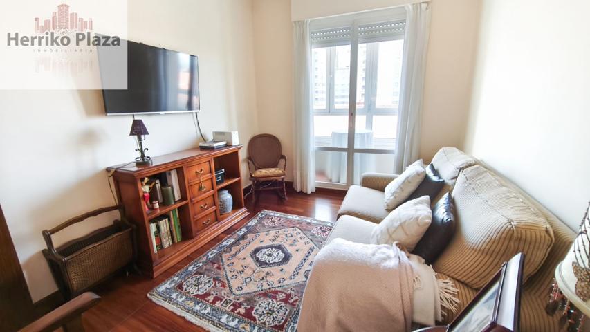 Piso En venta en Barakaldo photo 0