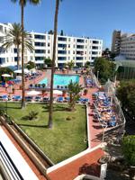 Piso En venta en Avenida De Menceyes, Playa Del Inglés, San Bartolomé De Tirajana photo 0