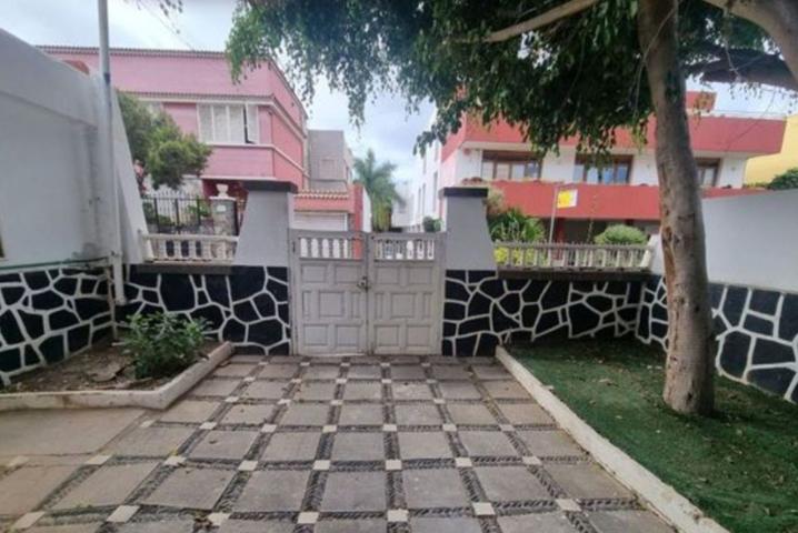 Unifamiliar Pareada En alquiler en Velázquez, Centro, Las Palmas De Gran Canaria photo 0