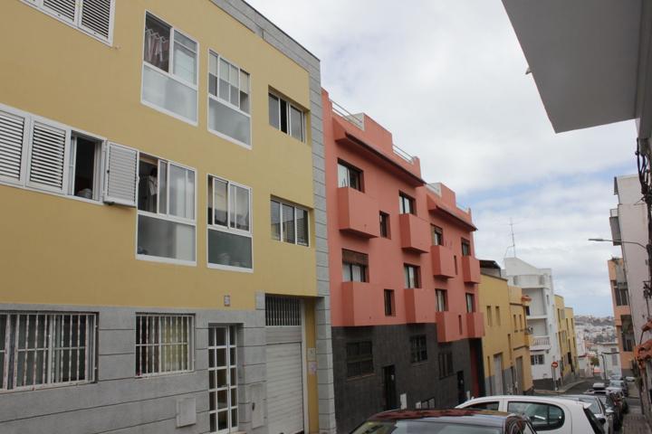 Dúplex En venta en Calle El Manzano, 20, Los Castillos-Los Portales-Visvique, Arucas photo 0