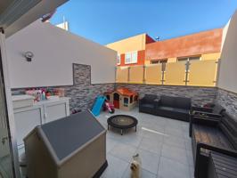 Unifamiliar Pareada En venta en Firgas photo 0