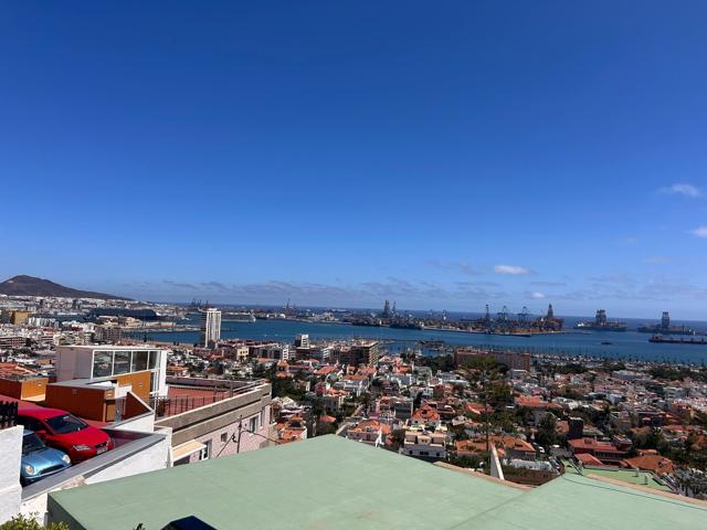 Unifamiliar Pareada En venta en Paseo La Cornisa, 4, Ciudad Alta, Las Palmas De Gran Canaria photo 0