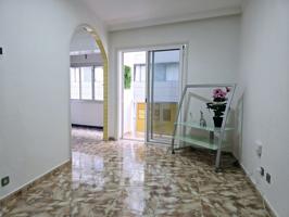 Piso En venta en Calle Portugal, Puerto - Canteras, Las Palmas De Gran Canaria photo 0
