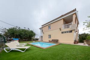 Casa En venta en Pasaje Tabaiba, Los Castillos-Los Portales-Visvique, Arucas photo 0