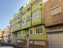 Piso En venta en Calle De Tristana, Vecindario Centro-San Pedro Mártir, Santa Lucía De Tirajana photo 0