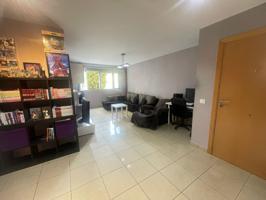 Piso En venta en Calle Actriz Patricia Medina, Tamaraceite - San Lorenzo, Las Palmas De Gran Canaria photo 0