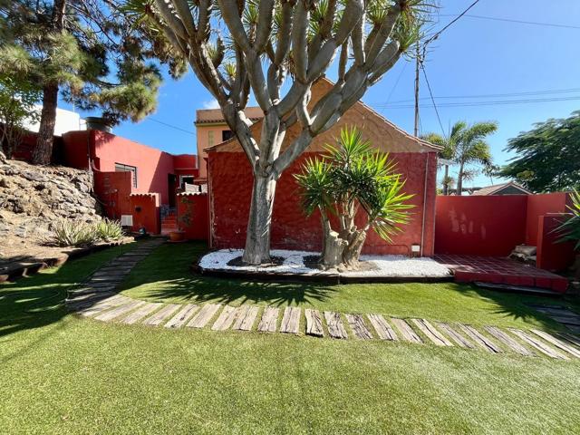 Unifamiliar Pareada En venta en Carretera A Los Hoyos, 359, Carretera Del Centro - Cono Sur, Las Palmas De Gran Canaria photo 0