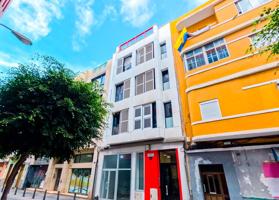 Piso En venta en Calle José Franchy Roca, 42, Puerto - Canteras, Las Palmas De Gran Canaria photo 0