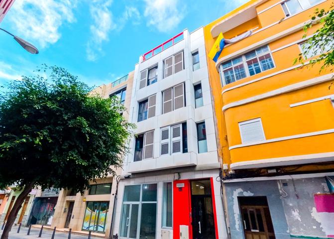 Piso En venta en Calle José Franchy Roca, 42, Puerto - Canteras, Las Palmas De Gran Canaria photo 0