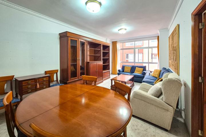 Piso En venta en Calle De Pérez Del Toro, Centro, Las Palmas De Gran Canaria photo 0