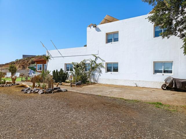 Casa De Campo En venta en Calle Bentaguaire, 213, Caserones - La Higuera, Telde photo 0