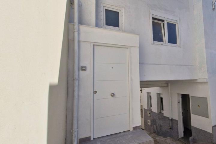 Piso En venta en Calle Casa Vieja I, 19, Carretera Del Centro - Cono Sur, Las Palmas De Gran Canaria photo 0