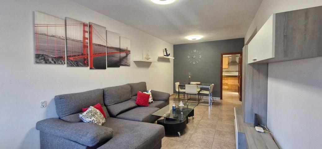 Dúplex En alquiler en Calle Tucapel, 5, Arucas Casco, Arucas photo 0