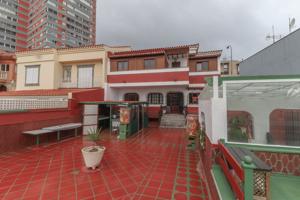 Unifamiliar Pareada En venta en Calle Concejal Santiago Falcon Perez, Ciudad Alta, Las Palmas De Gran Canaria photo 0
