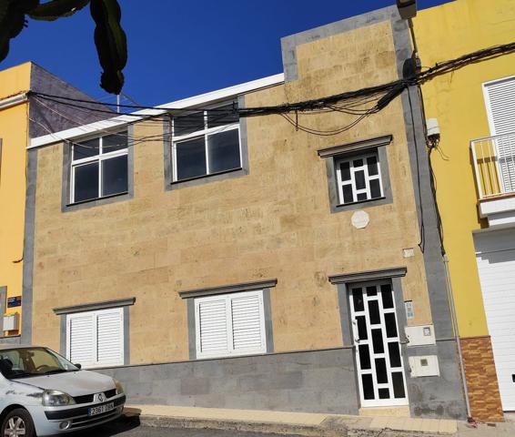 Casa De Campo En venta en Arucas Casco, Arucas photo 0