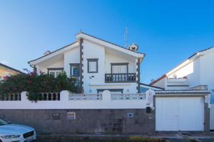 Unifamiliar Pareada En venta en Gregorio Fernández, 3, Tafira, Las Palmas De Gran Canaria photo 0