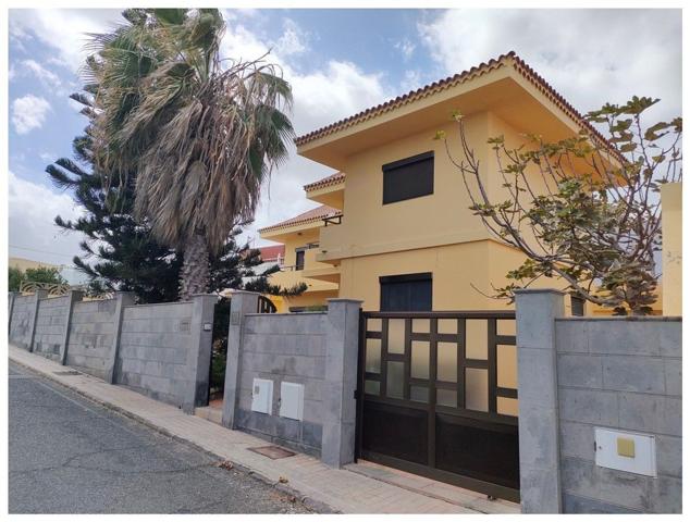 Casa En venta en Calle El Olivo, 4, La Garita - Marpequeña, Telde photo 0