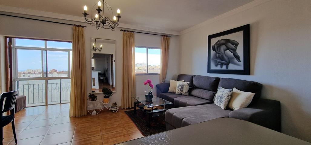 Piso En venta en Calle Emilio Arrieta, 11, Ciudad Alta, Las Palmas De Gran Canaria photo 0