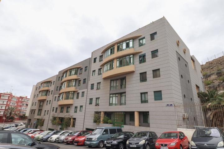 Piso En venta en Calle Salvador Manrique De Lara, 0, Puerto - Canteras, Las Palmas De Gran Canaria photo 0