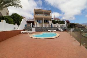 Unifamiliar Pareada En venta en Calle Pedro Del Castillo Olivares, Montaña La Data - Monte León, San Bartolomé De Tirajana photo 0
