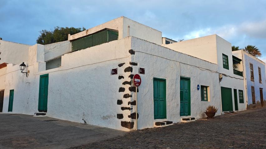 Casa En venta en Calle Calvo Sotelo, 0, Villa De Teguise, Teguise photo 0