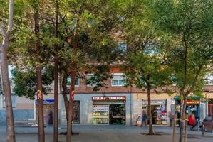 Local en venta en Pz Pastrana Bcn-Horta -Guinardo, Barcelona photo 0