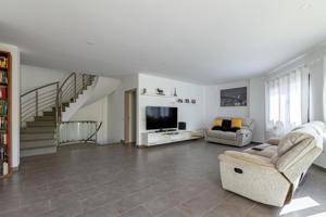 CHALET EN VENTA EN VECINDARIO photo 0