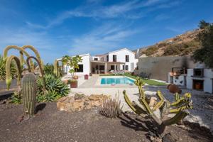 Exclusiva villa de lujo en venta en Fuerteventura photo 0