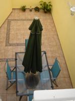 Adosado grande en el centro, gran terraza, 2 balcones, cochera cerrada, comedor, cocina y 4 dormitorios photo 0