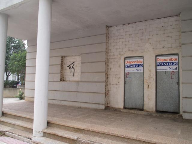 Local En venta en Teruel photo 0