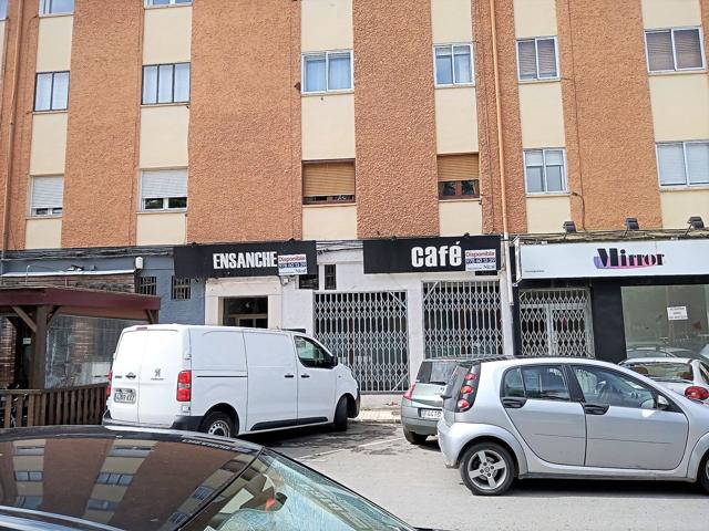 Local En venta en Teruel photo 0