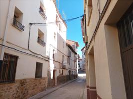 Casa En venta en Mora de Rubielos photo 0