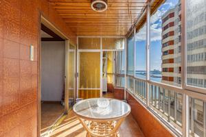 Oportunidad con vistas al mar de 3 dormitorios 2 baños y piscina photo 0