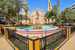 Apartamento Céntrico en Torrevieja – 2 Dormitorios, Soleado y a Metros del Mar photo 0
