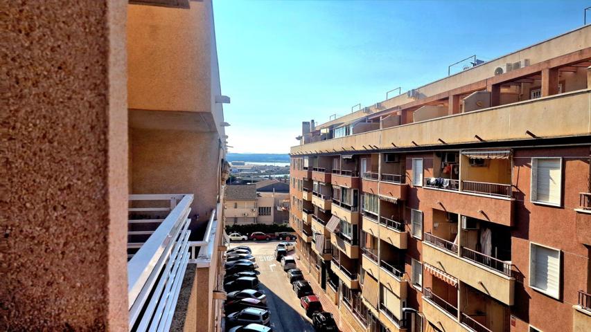 Apartamento en Parque de las Naciones: Donde la Luz del Mediterráneo Encuentra tu Hogar photo 0