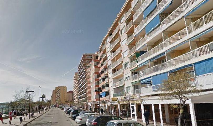 Estupendo local sotano en el paseo marítimo de Fuengirola photo 0
