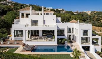 Marbella- Moderna Villa con vistas panorámicas al Mar, Gibraltar y Norte de Africa photo 0