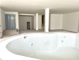 Crea tu Futuro en la Costa del Sol: Villa a Estrenar con Personalización Total en Torremuelle photo 0