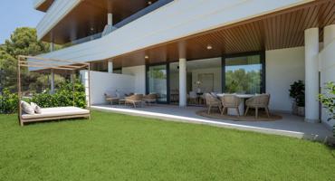 Exclusivo apartamento con vistas al mar en Higuerón: Lujo y comodidad junto al Mediterráneo photo 0