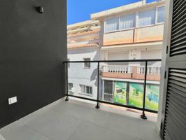 ¡Vive a 150 metros de la playa! Moderno apartamento en Fuengirola listo para entrar a vivir photo 0