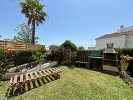 Acogedor Bajo con Jardín Privado en Riviera del Sol photo 0