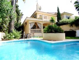 Villa pareada en la urb de la sierrezuela. Una de las mejores zonas residenciales junto a Fuengirola photo 0