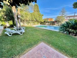Alquiler de chalet con piscina, chimenea y zona chill out en Mijas Costa photo 0