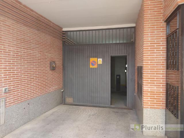Parking En venta en La Alhondiga, Getafe photo 0