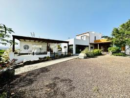 Villa En venta en Tuineje photo 0