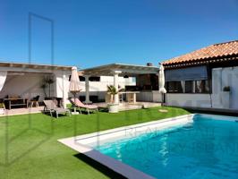 Villa En venta en La Oliva photo 0