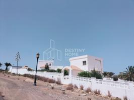 Villa En venta en La Oliva photo 0