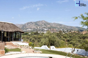 CHALET EN MIJAS , OPORTUNIDAD DE INVERSION photo 0