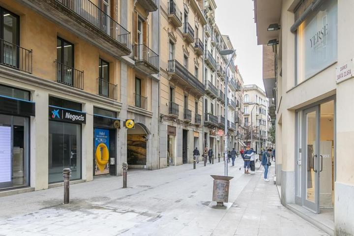 Piso En venta en Girona photo 0