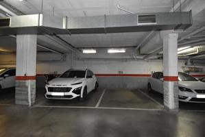 Parking En alquiler en Girona photo 0